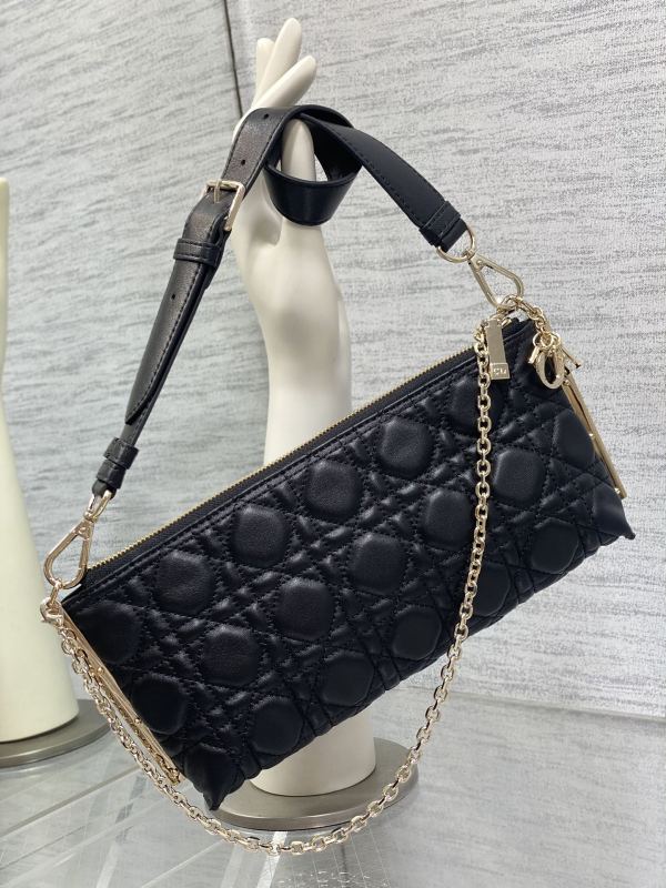 Handbag Dior size 27×12×5 cm
