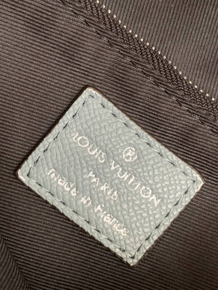 Handbag Louis Vuitton M30808 size 28.3 x 18.3 x 4.3 cm