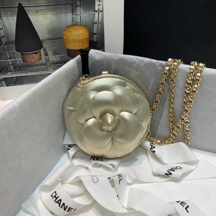 Handbag Chanel 82121 size 11 11 2 cm