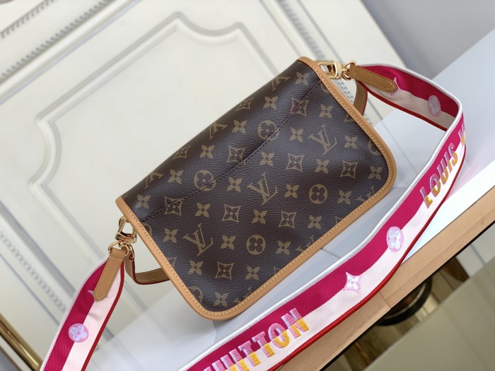 Handbag Louis Vuitton M45985 size 25.0 × 9.0 × 15.0 CM