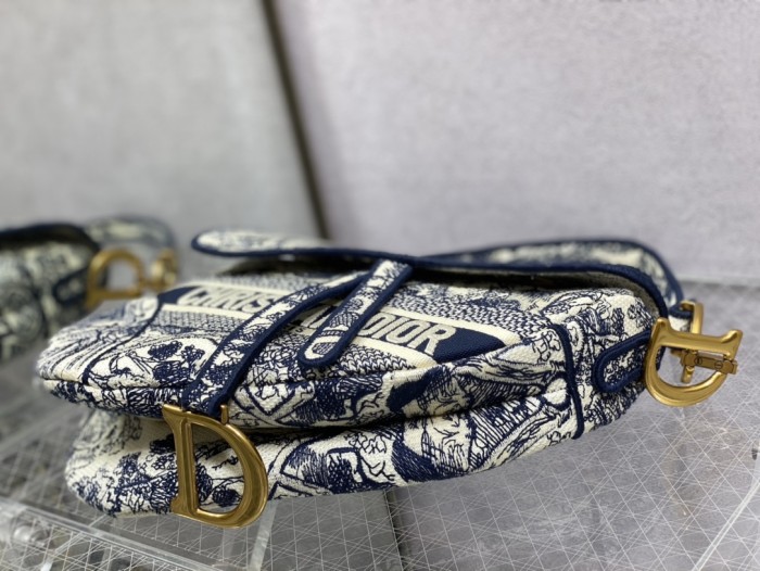 Handbag Dior size 25 cm