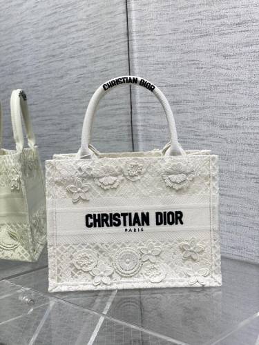 Handbag Dior size 26*8*22 cm