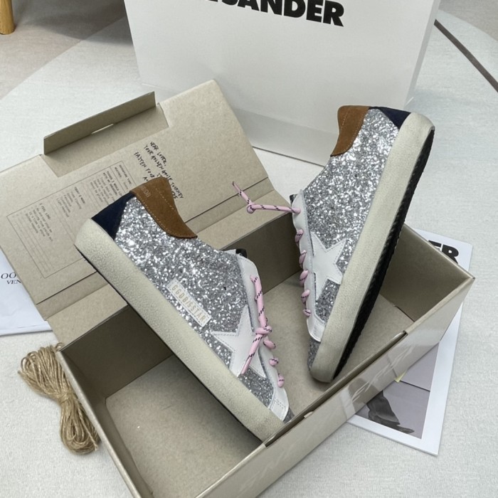 Golden Goose Superstar distressed-finish sneakers 19