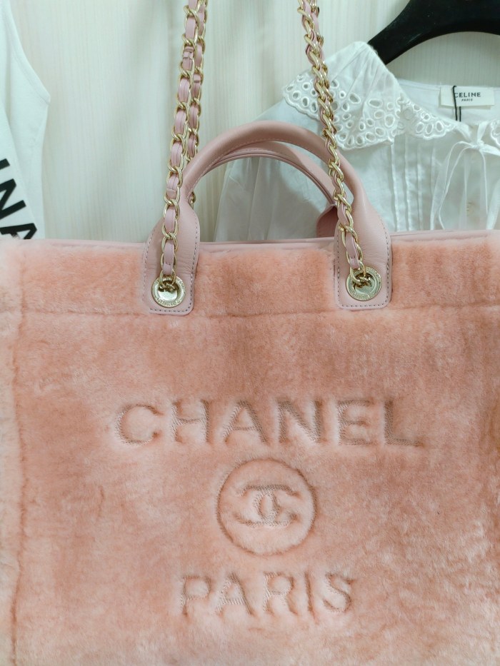 Handbag Chanel size 38 cm