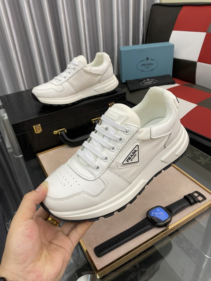 Prada Low Top sneaker 10