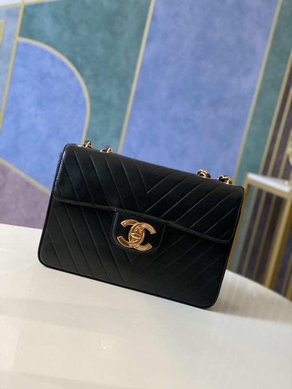 Handbag Chanel A88 size 30.21.8 cm