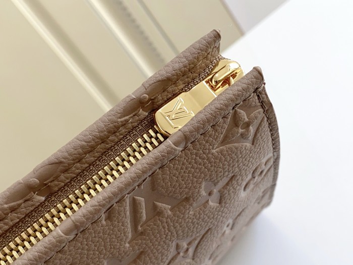 Handbag Louis Vuitton M45665 size 26X20X5 cm