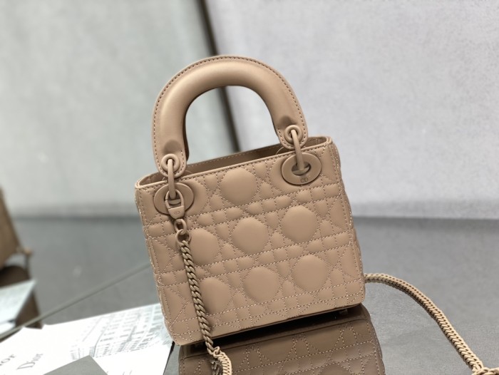 Handbag Dior size 17 cm