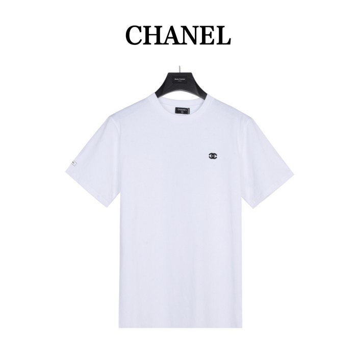 Clothes CHANEL 17
