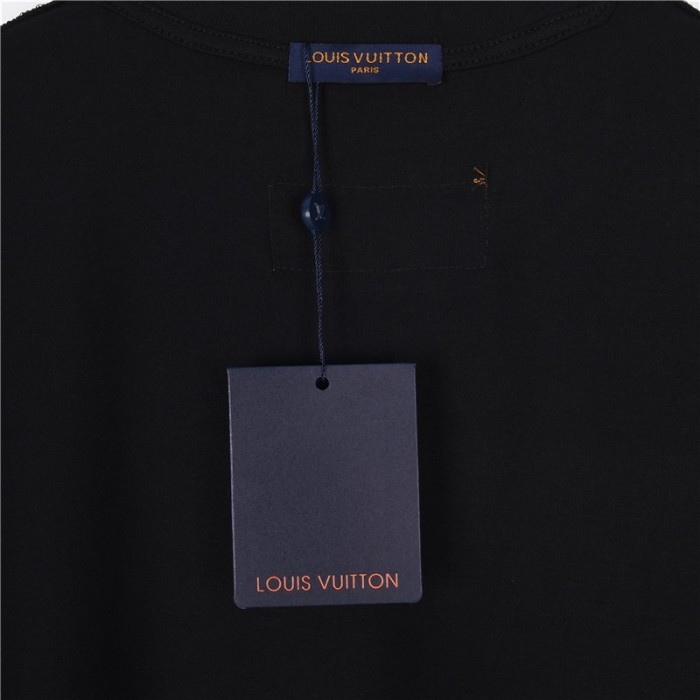 Clothes Louis Vuitton 391