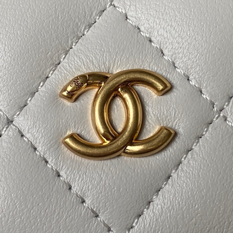 Handbag Chanel AP3071 size 19 cm