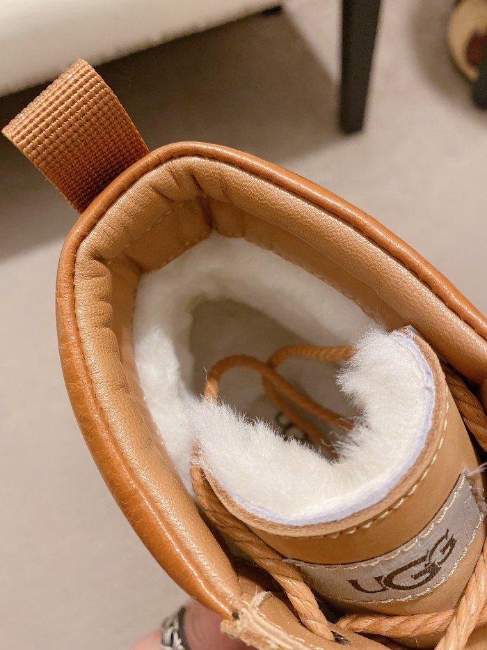 UGG Sneaker 61