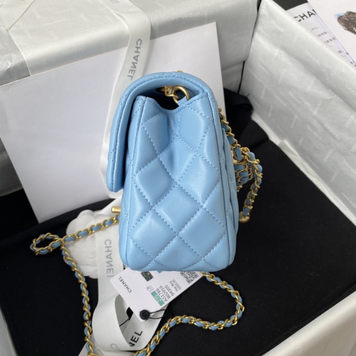 Handbag Chanel size 17 cm