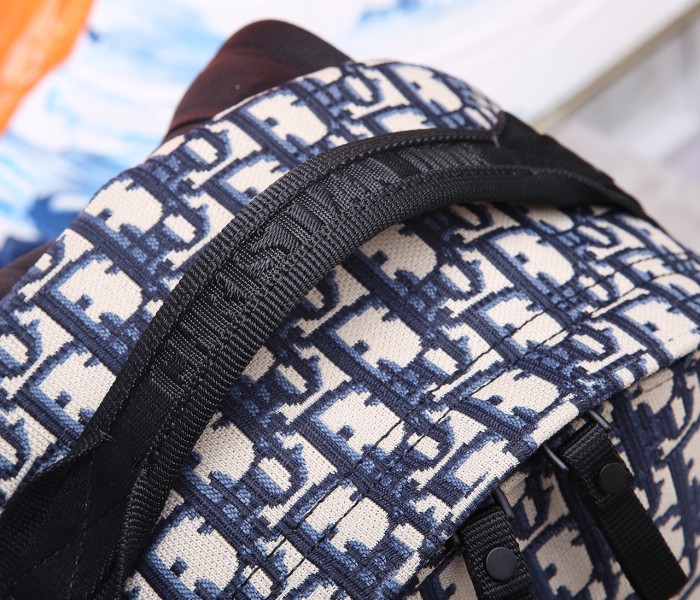 Handbag Dior 99302 size 36x30x15 cm