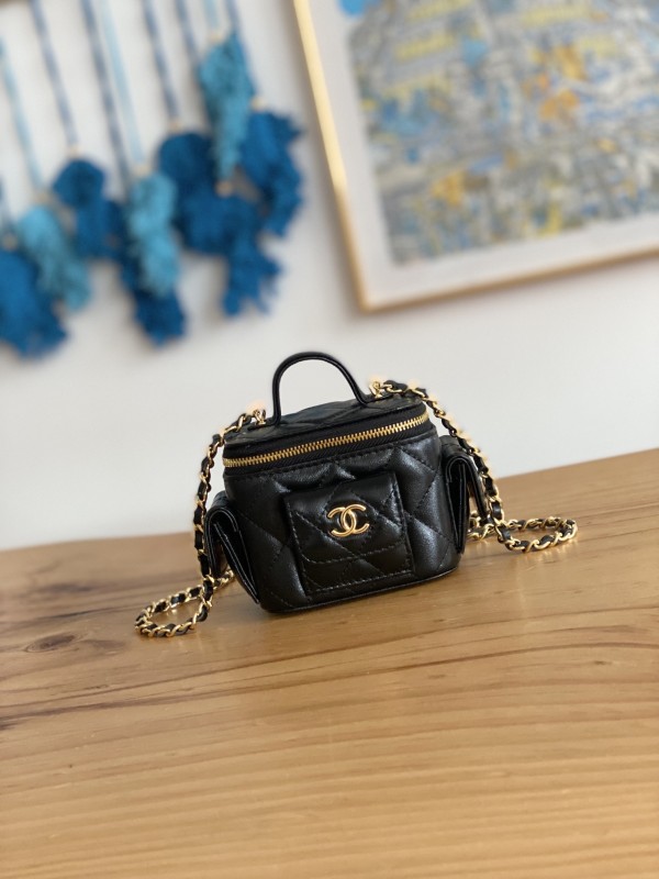 Handbag Chanel AP81232 size 10.5*7*8.5 cm