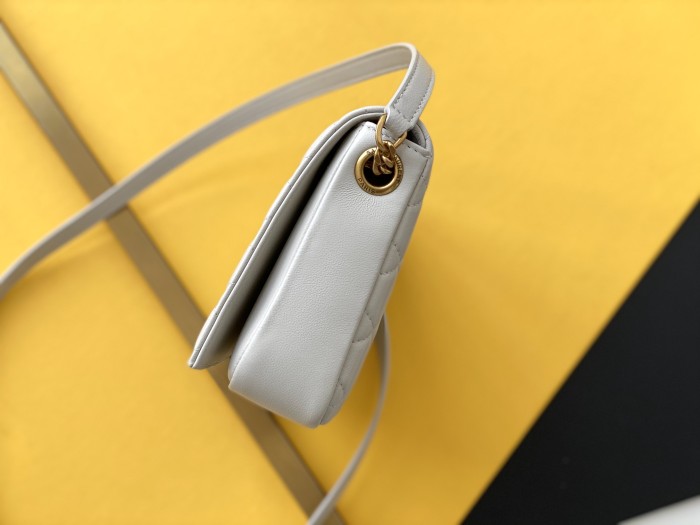 Handbags SAINT LAURENT 678828 size 26x4.5x13 cm