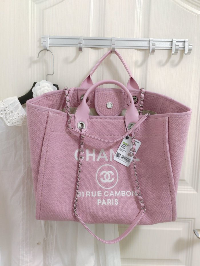 Handbag Chanel size 38 cm