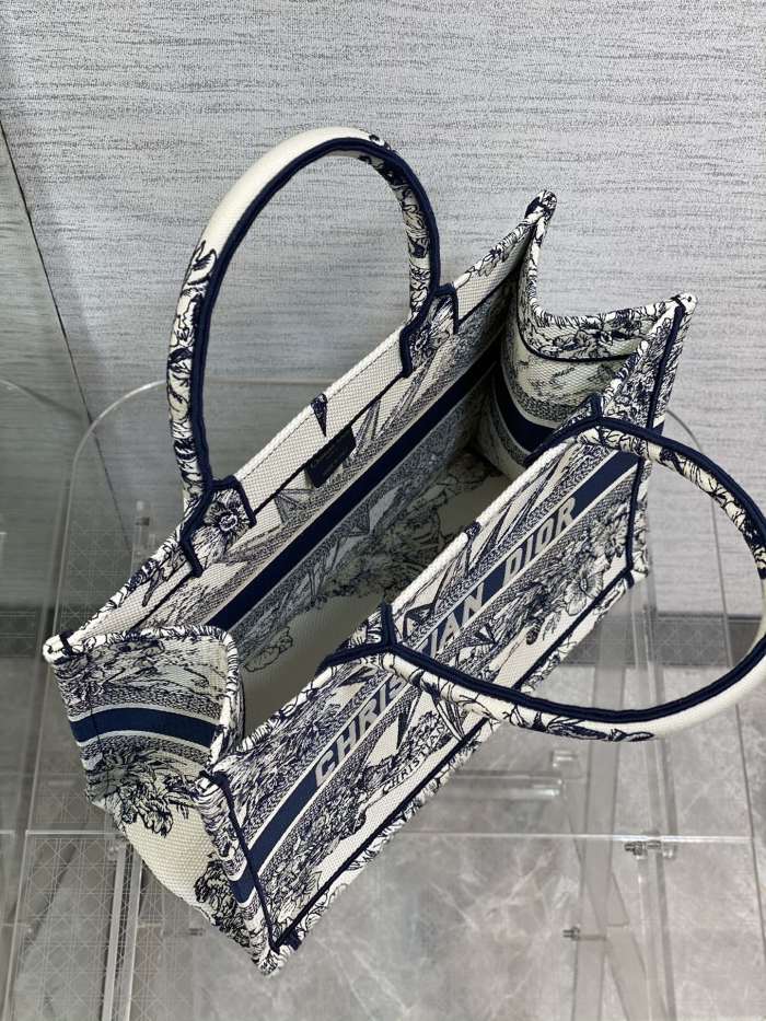 Handbag Dior size 36*18*28 cm