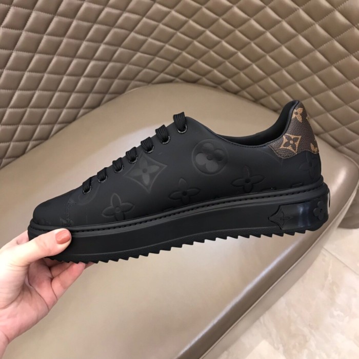 Louis Vuitton Low Top sneaker 53