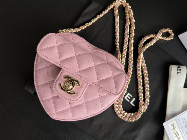 Handbag Chanel size 13cmx12cmx5 cm