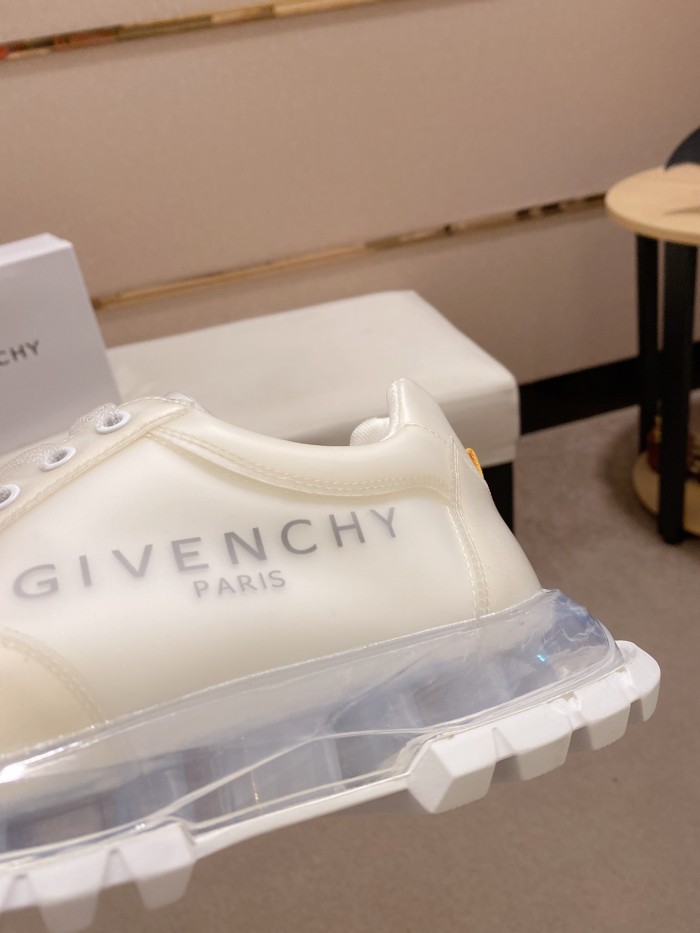 Givenchy Spectre Zip Sneakers 11