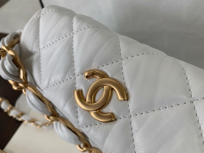 Handbag Chanel 2479 size 19cmx13cmx7 cm