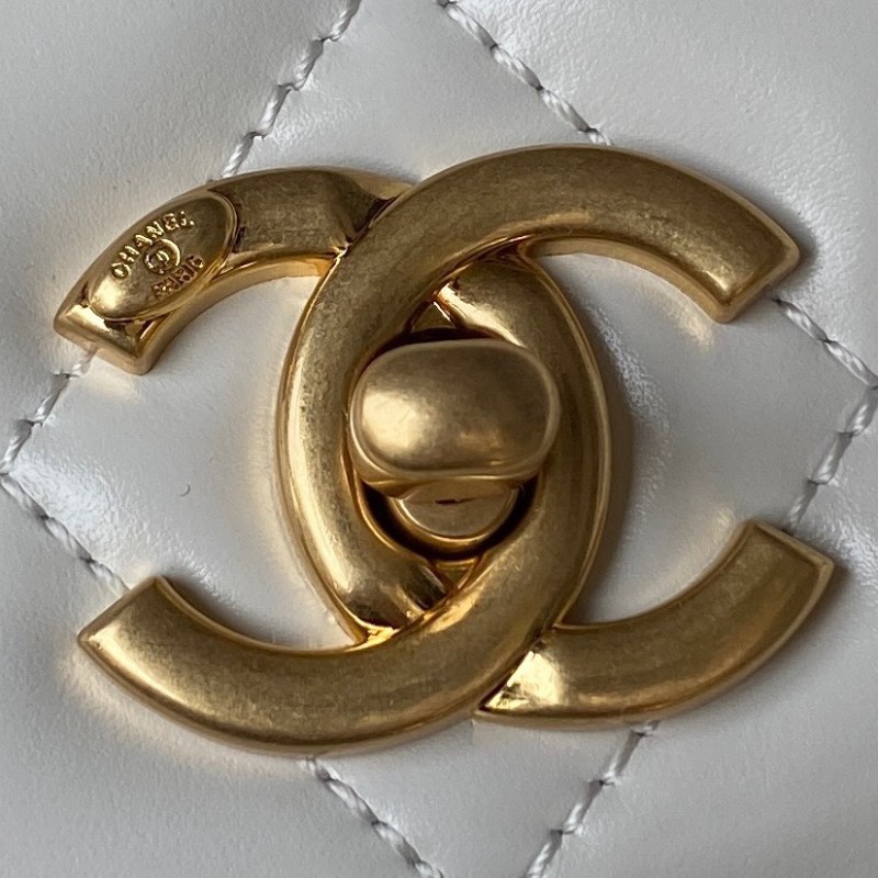 Handbag Chanel AS3886 size 20X14X7.5 cm