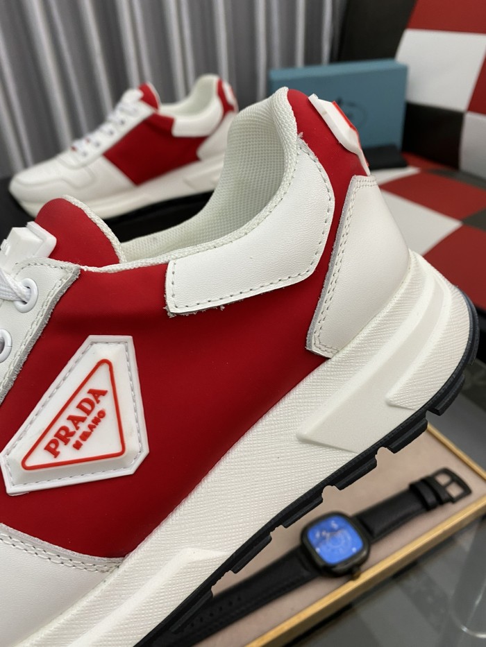 Prada Low Top sneaker 8