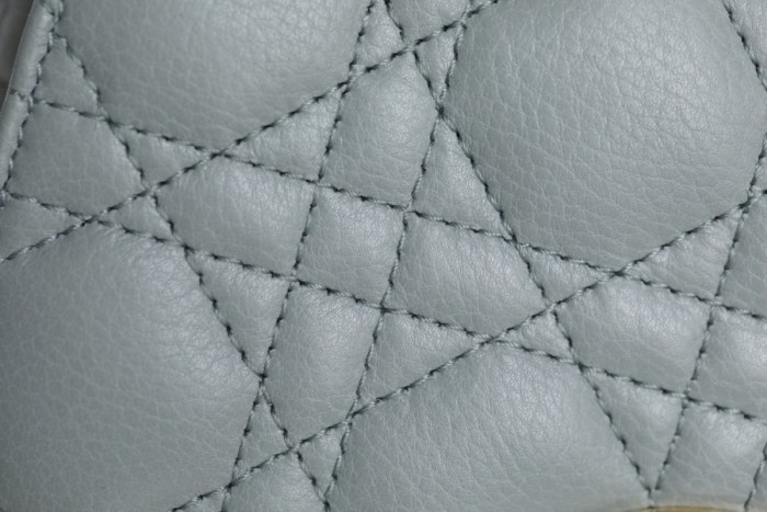 Handbag Dior size 20x12x7 cm