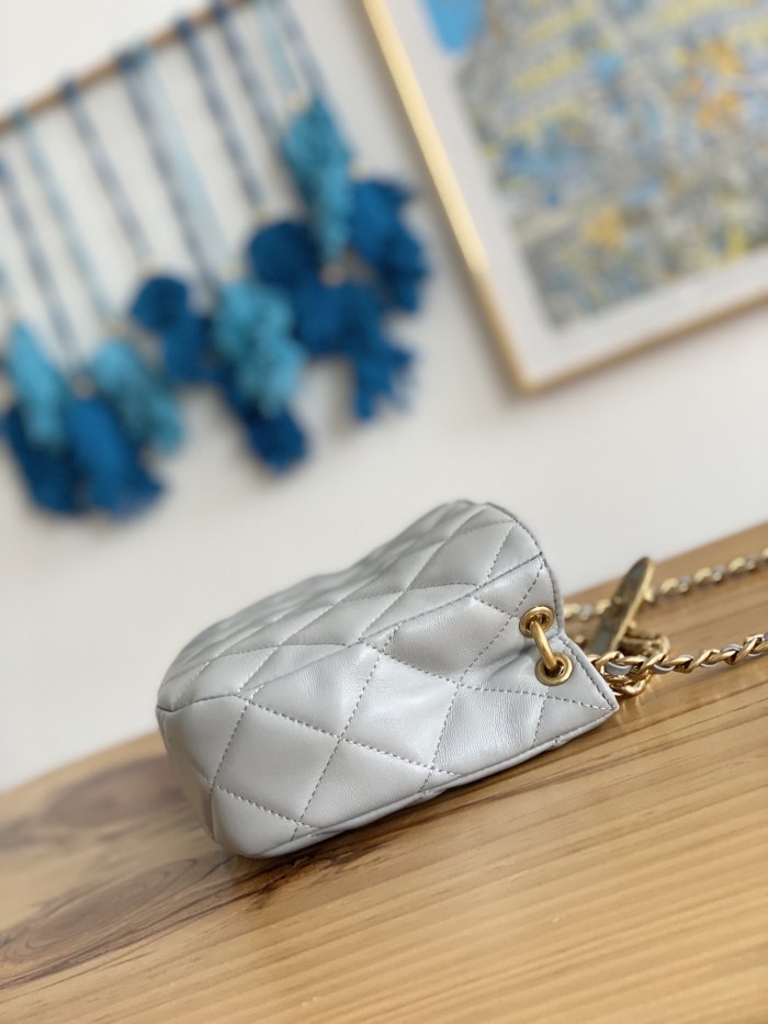 Handbag Chanel 3476 size 17*23*7* cm