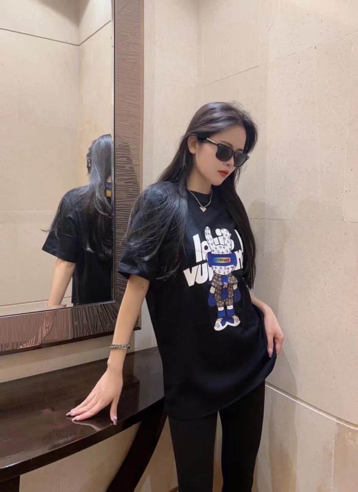 Clothes Louis Vuitton 23