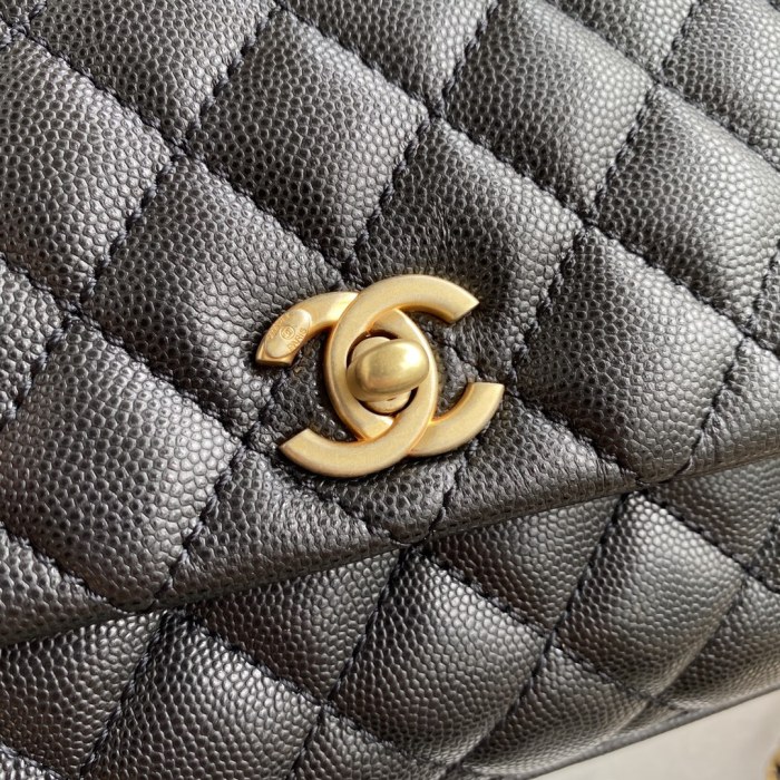 Handbag Chanel size 23 cm