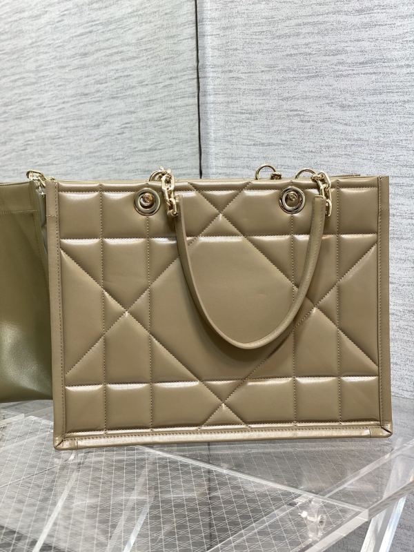 Handbag Dior size 36.5*28*17 cm