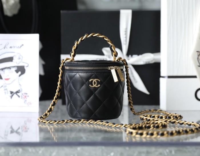 Handbag Chanel sizez 𝟷𝟶.𝟻*𝟷𝟷.𝟼*𝟷𝟶.𝟻 𝚌𝚖