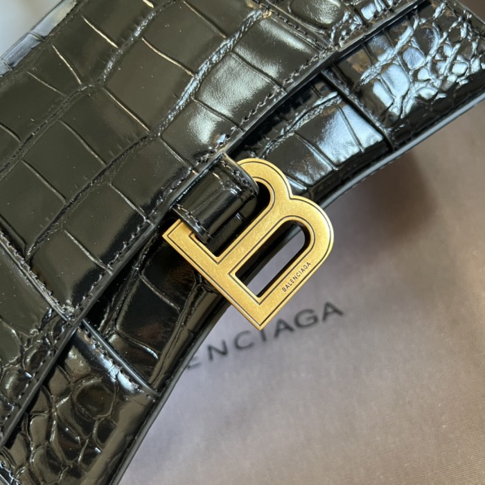 Handbag Gucci 5928331 size 19*13*8 cm