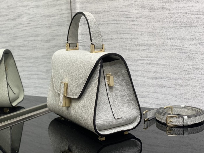 Handbag VALEXTRA size 𝟏𝟗'𝟓*𝟏𝟒*𝟗'𝟓 𝐂𝐦