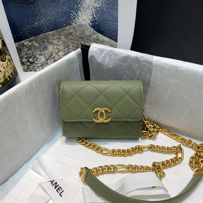 Handbag Chanel 81156 size 12 9 2.5 cm