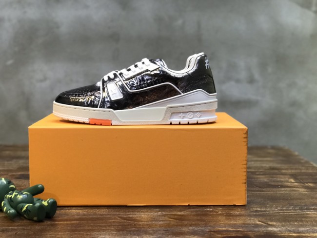 Louis Vuitton Trainer Sneakers 35