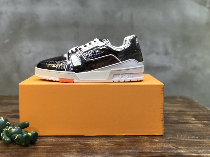 Louis Vuitton Trainer Sneakers 35