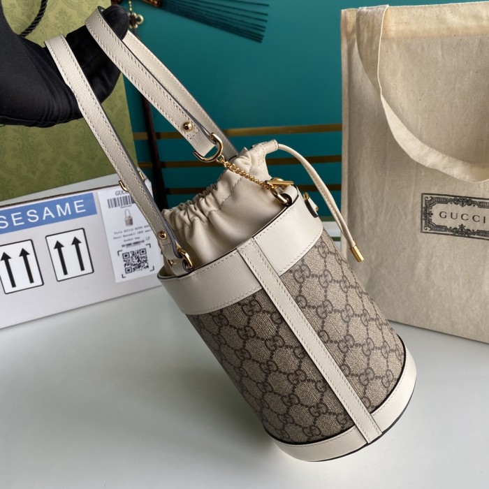 Handbag Gucci 637115 size 14*16*14 cm