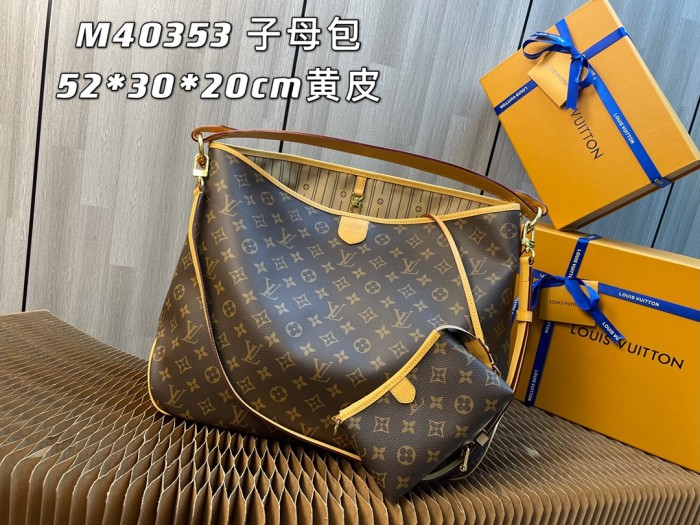 Handbag Louis Vuitton M40353 size 52-30-20 cm