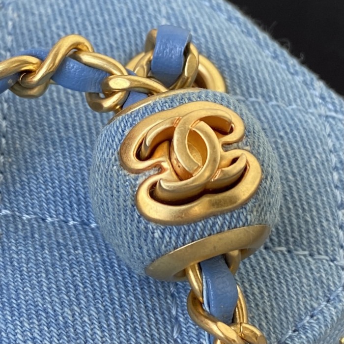 Handbag Chanel AP1447 size 11*8.5*7 cm