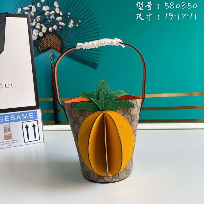 Handbag Gucci 580850 size 19*17*11 cm