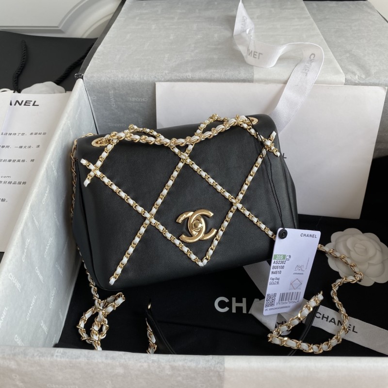 Handbag Chanel AS2382 size 13X18.5X7.5 cm