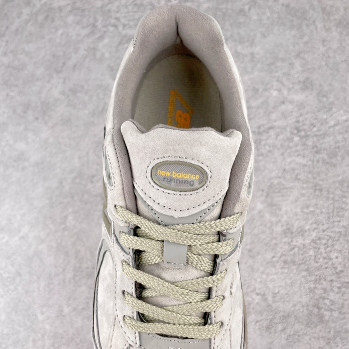 New Balance 2002R Sneaker 2