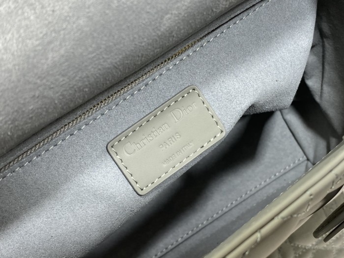 Handbag Dior size 24 cm