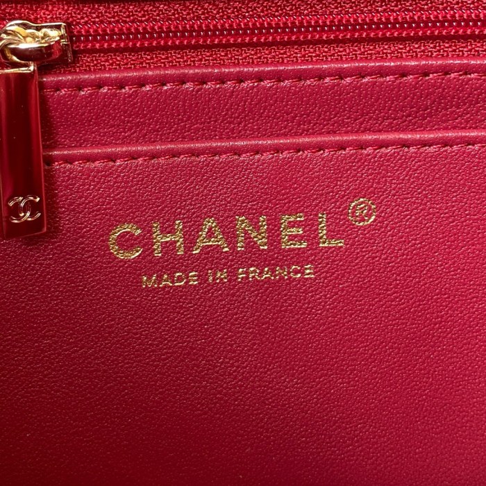 Handbag Chanel AS2431 size 20x12x6 cm