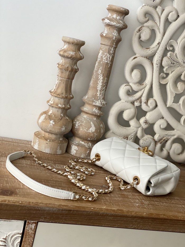 Handbag Chanel 3473 size 13*18*6 cm