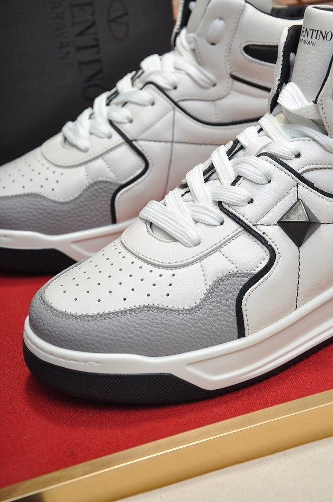 Valentino Garavani One Stud high-top sneakers 3