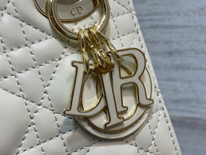 Handbag Dior size 17 cm